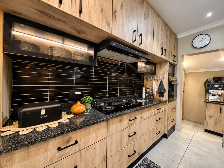 3 Bedroom Property for Sale in Boschdal North West